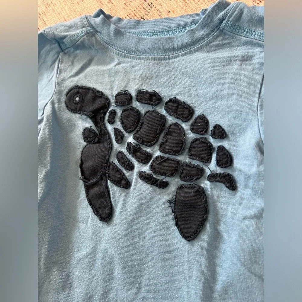 Crazy 8 Blue and Black Short Sleeve Tee with Turtle Design